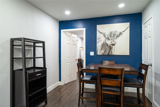 912 S Rosemont Avenue, Dallas, TX 75208