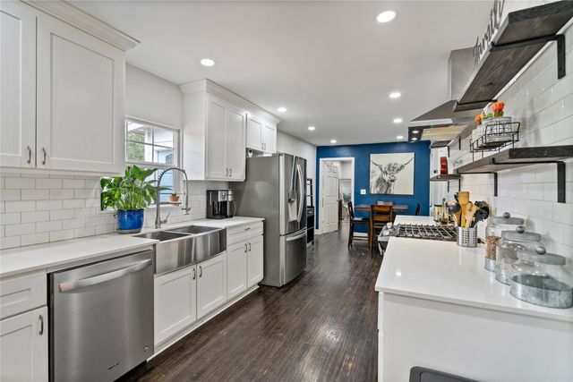 912 S Rosemont Avenue, Dallas, TX 75208
