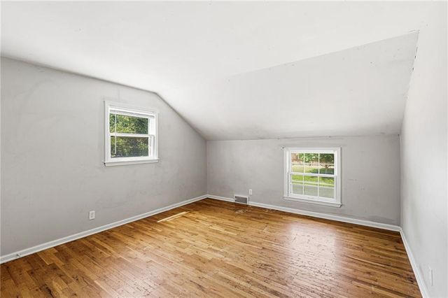 500 Westminister Road, Blue Springs, MO 64014