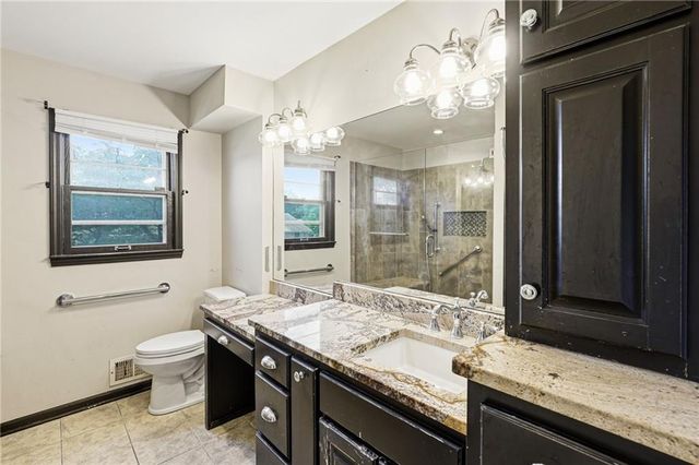 500 Westminister Road, Blue Springs, MO 64014