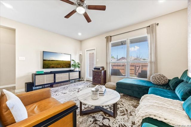 9503 Bricewood Oak, San Antonio, TX 78254