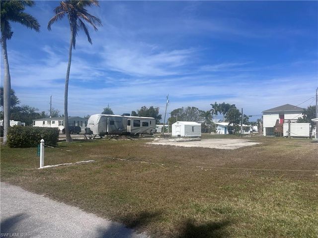 13190 Point Breeze DR, Fort Myers, FL 33908