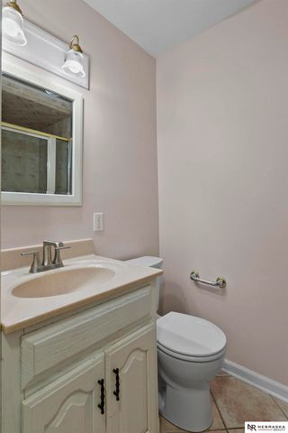 1101 Sycamore Drive, Lincoln, NE 68510