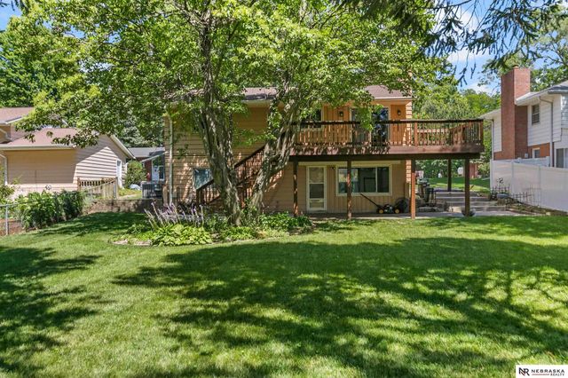 1101 Sycamore Drive, Lincoln, NE 68510