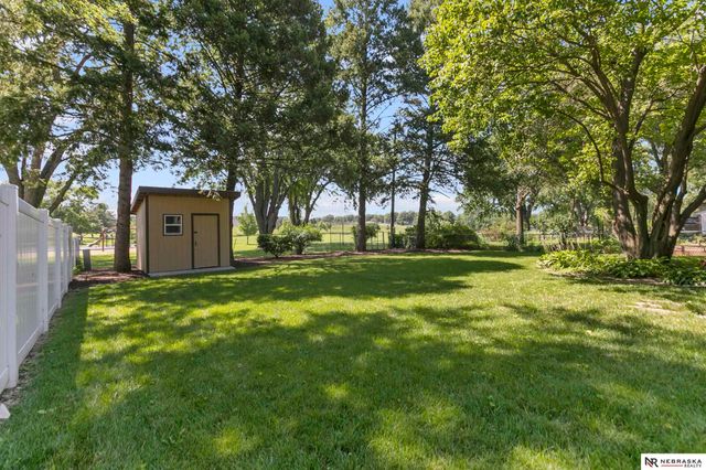1101 Sycamore Drive, Lincoln, NE 68510