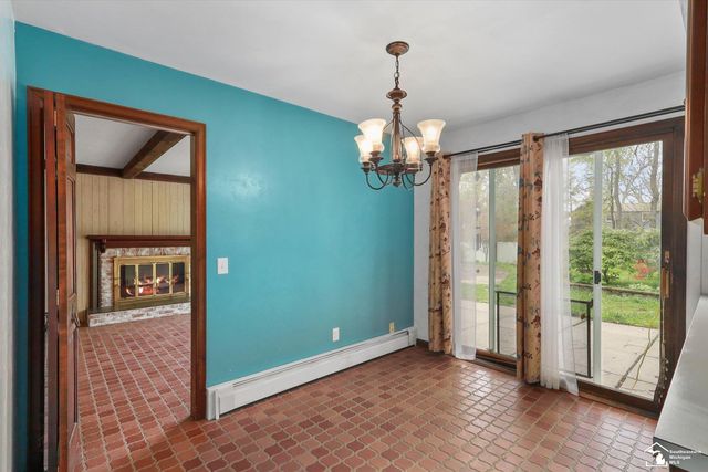 1950 Brookwood Lane, Temperance, MI 48182
