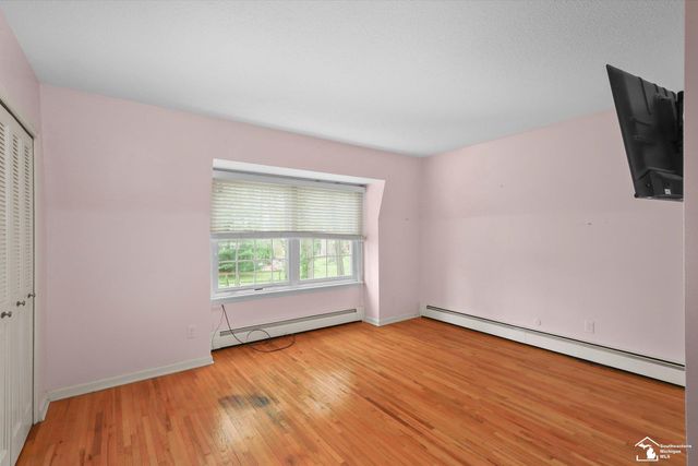 1950 Brookwood Lane, Temperance, MI 48182