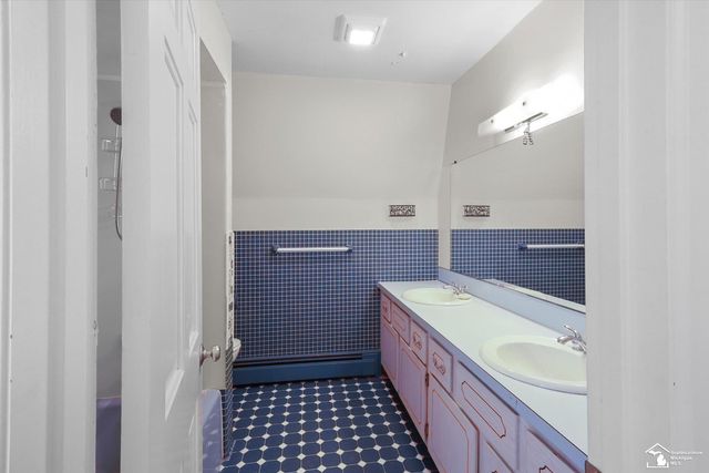 1950 Brookwood Lane, Temperance, MI 48182