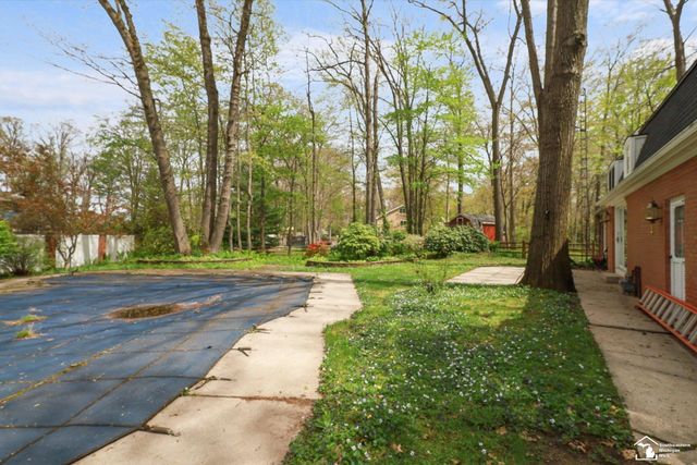 1950 Brookwood Lane, Temperance, MI 48182