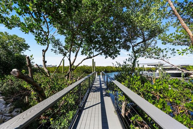 3005 CHRISTOPHERS WATCH LANE, Ruskin, FL 33570