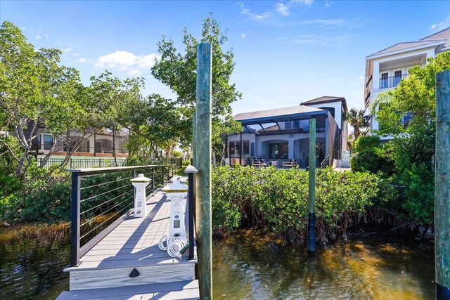 3005 CHRISTOPHERS WATCH LANE, Ruskin, FL 33570