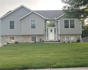 2715 Stratton Drive, Eudora, KS 66025