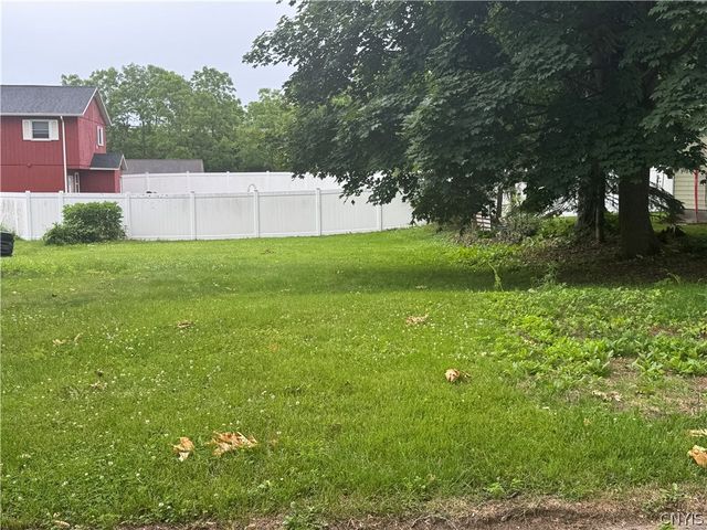 1 Palmer Avenue, Whitestown, NY 13492