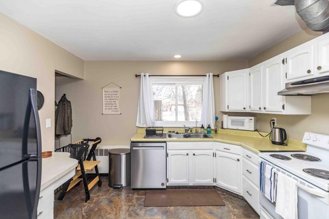 306 25th Avenue N, Fargo, ND 58102