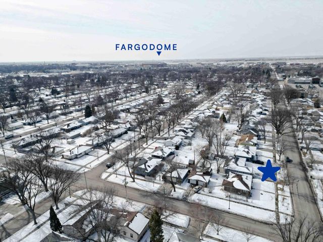 306 25th Avenue N, Fargo, ND 58102