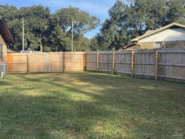 1859 Nestle Dr, Pensacola, FL 32534