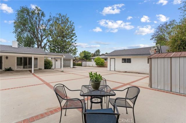19041 Vintage Street, Northridge, CA 91324