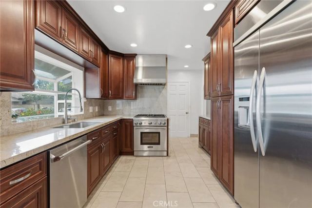 19041 Vintage Street, Northridge, CA 91324