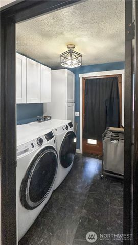 211 SE Clematis Avenue, Shelton, WA 98584