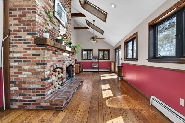 16 Berkeley Street, Pelham, NH 03076