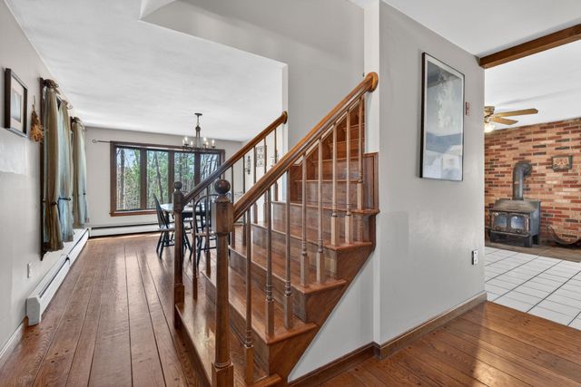 16 Berkeley Street, Pelham, NH 03076