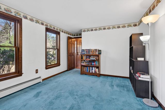 16 Berkeley Street, Pelham, NH 03076