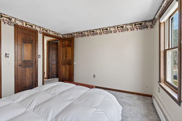 16 Berkeley Street, Pelham, NH 03076