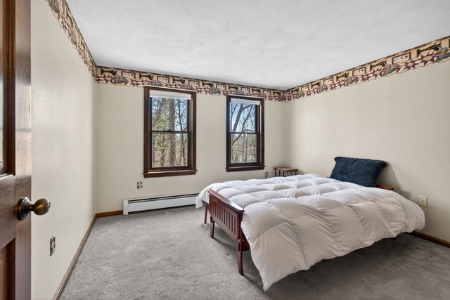16 Berkeley Street, Pelham, NH 03076