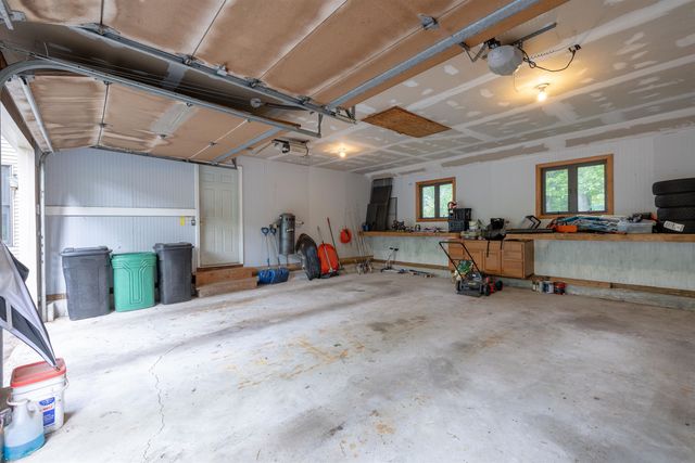 16 Berkeley Street, Pelham, NH 03076
