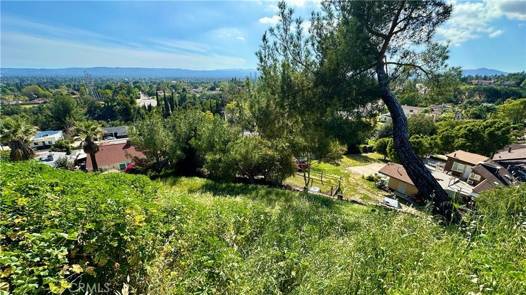 Image 4 of property listing at 11531 Vimy Road, Granada Hills, CA 91344