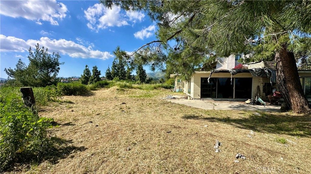 Image 9 of property listing at 11531 Vimy Road, Granada Hills, CA 91344