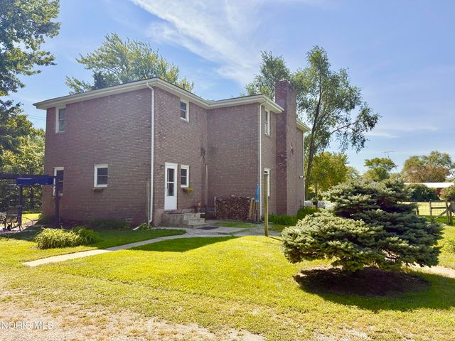 1031 N Cousino Road, Oregon, OH 43616