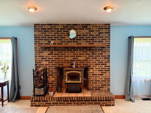 1031 N Cousino Road, Oregon, OH 43616