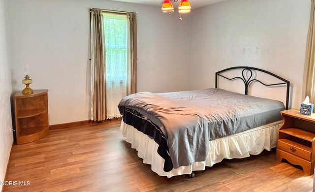 1031 N Cousino Road, Oregon, OH 43616