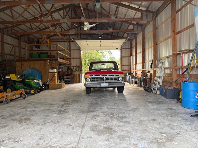 1031 N Cousino Road, Oregon, OH 43616