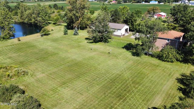 1031 N Cousino Road, Oregon, OH 43616