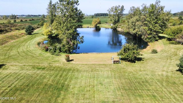 1031 N Cousino Road, Oregon, OH 43616