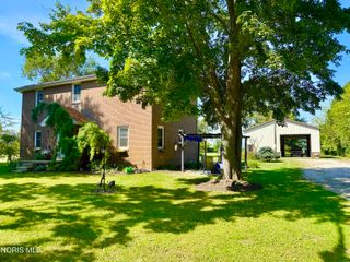 1031 N Cousino Road, Oregon, OH 43616