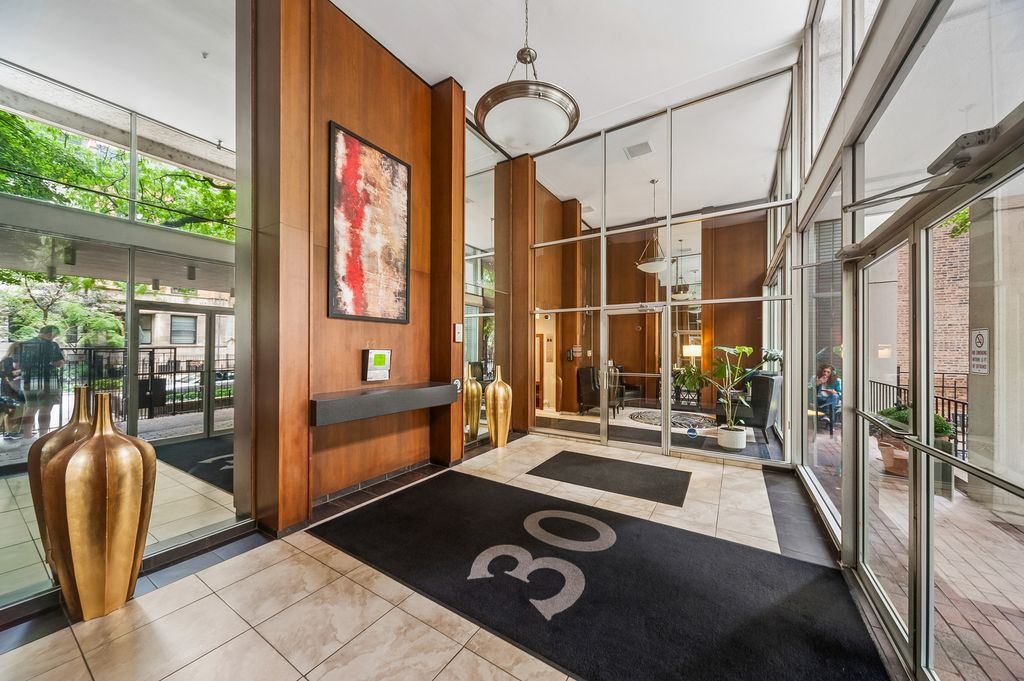 30 E Division Street 15C, Chicago, IL 60610 — photo 3
