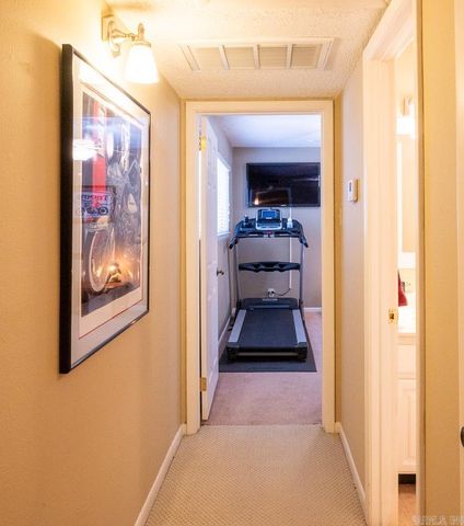 10 Hampshire Circle, Little Rock, AR 72212