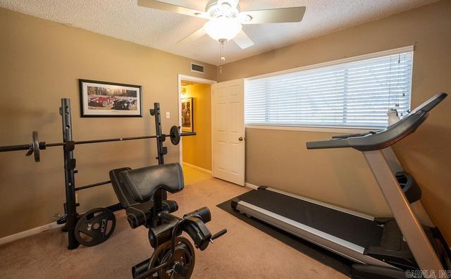 10 Hampshire Circle, Little Rock, AR 72212