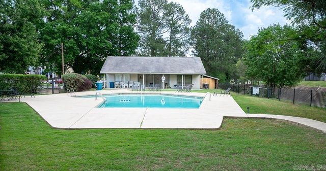 10 Hampshire Circle, Little Rock, AR 72212