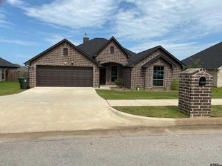 7346 Harpers Ridge Lane, Tyler, TX 75703