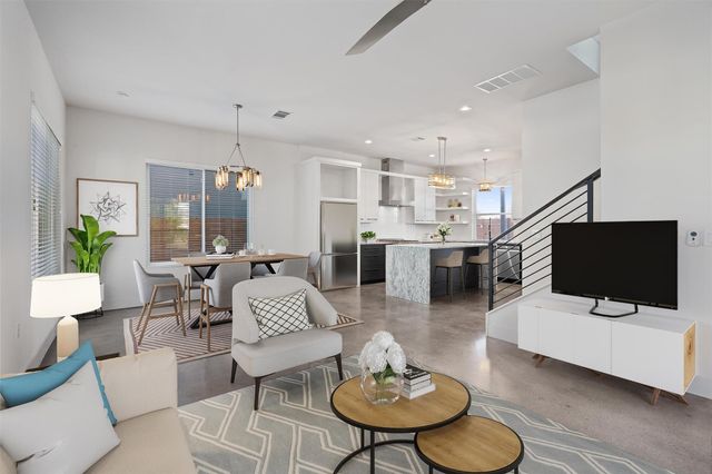 6217 Clovis ST A, Austin, TX 78741