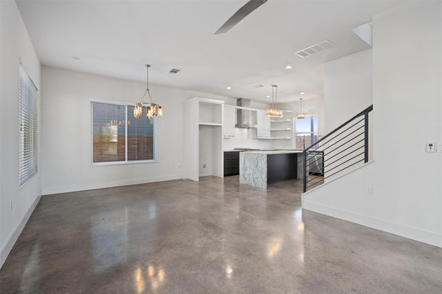 6217 Clovis ST A, Austin, TX 78741