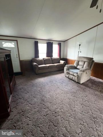 2361 N OLD BETHLEHEM PIKE, Quakertown, PA 18951