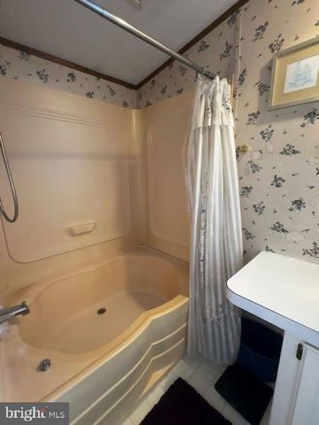 2361 N OLD BETHLEHEM PIKE, Quakertown, PA 18951