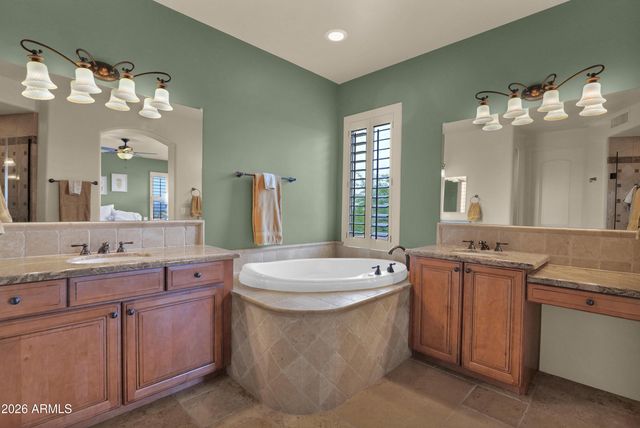12341 E NORTH Lane, Scottsdale, AZ 85259