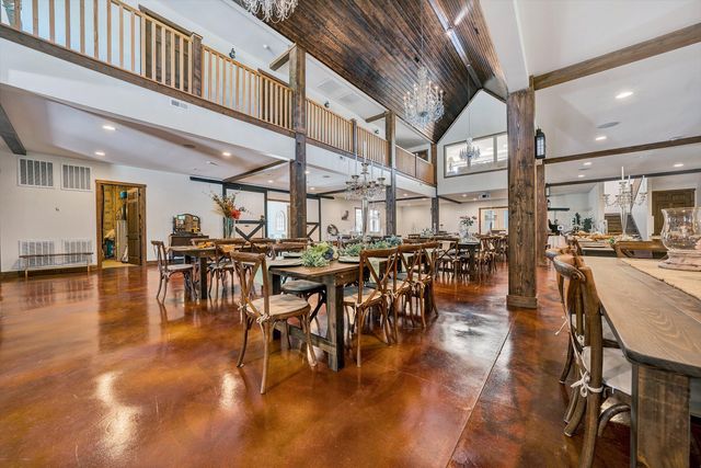 9945 BROOKS MILL RD, Wirtz, VA 24184