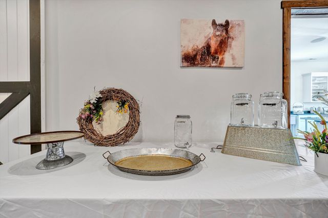 9945 BROOKS MILL RD, Wirtz, VA 24184